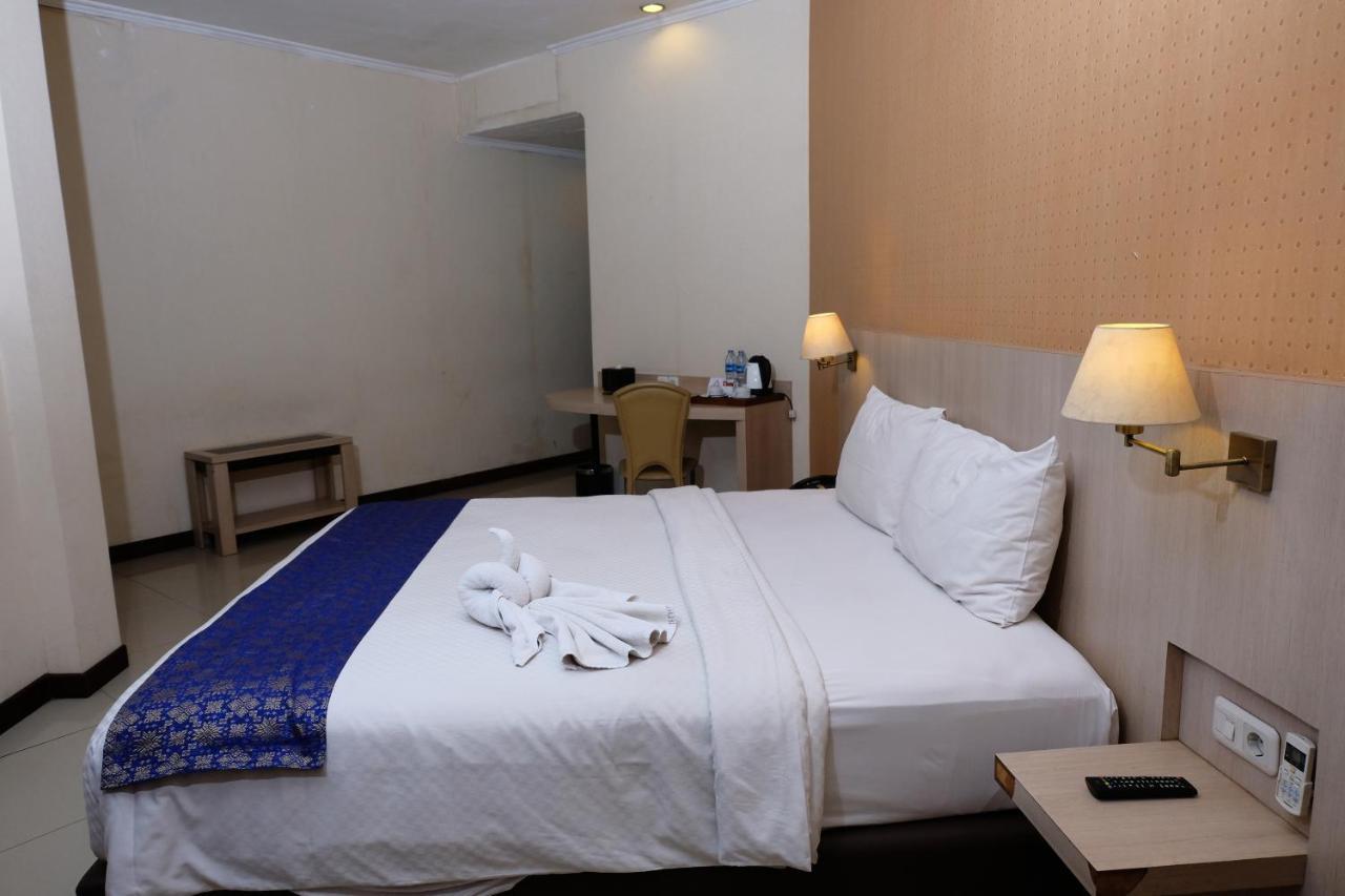 Rio City Hotel Palembang Extérieur photo