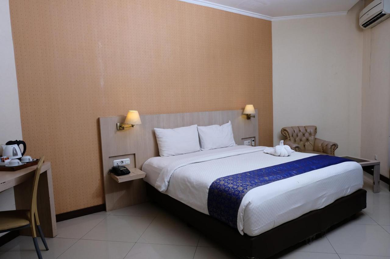 Rio City Hotel Palembang Extérieur photo