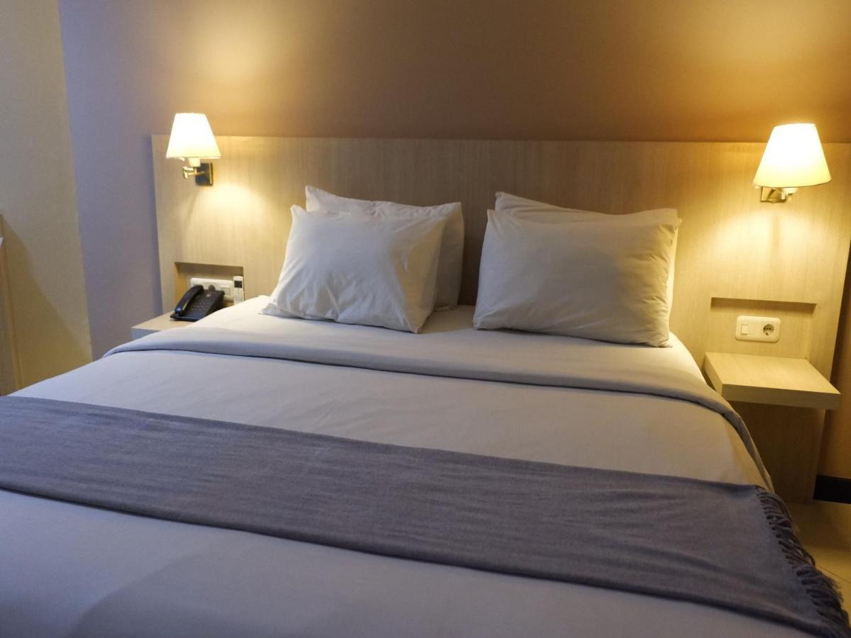 Rio City Hotel Palembang Extérieur photo