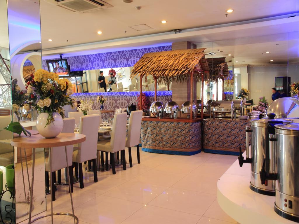 Rio City Hotel Palembang Extérieur photo