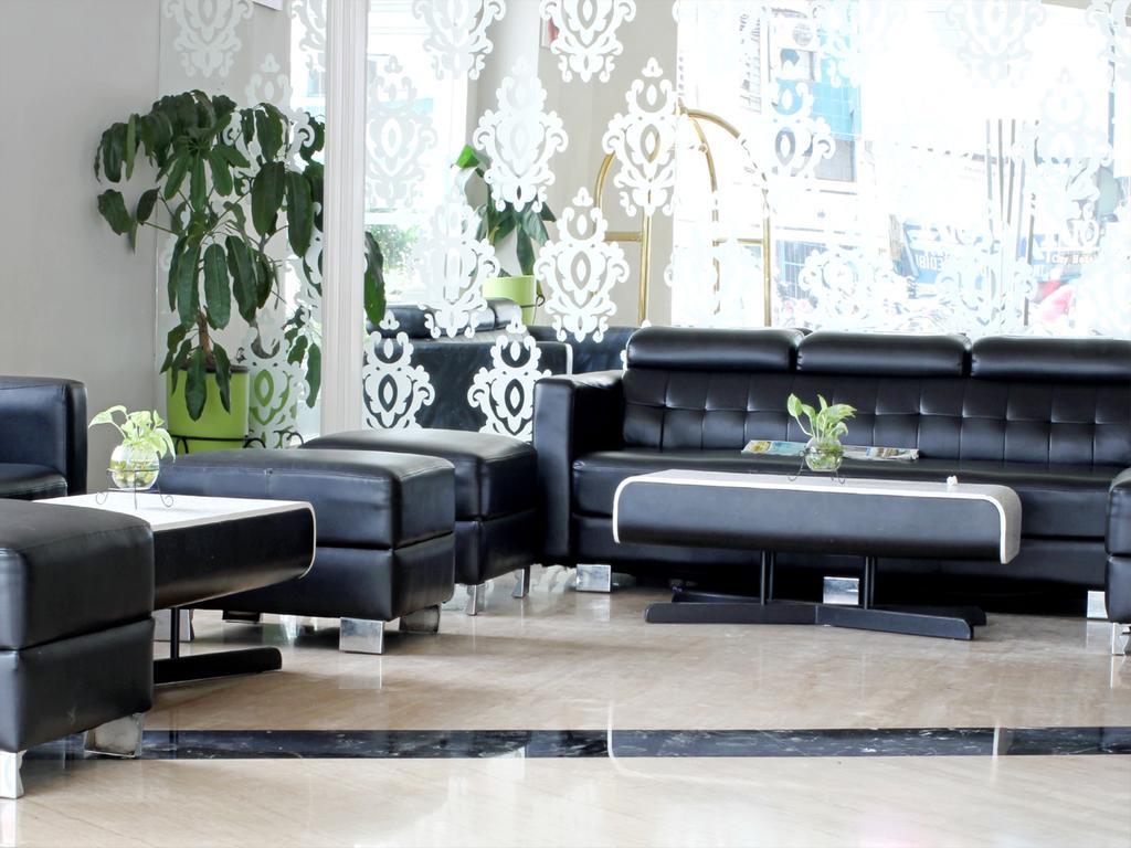 Rio City Hotel Palembang Extérieur photo